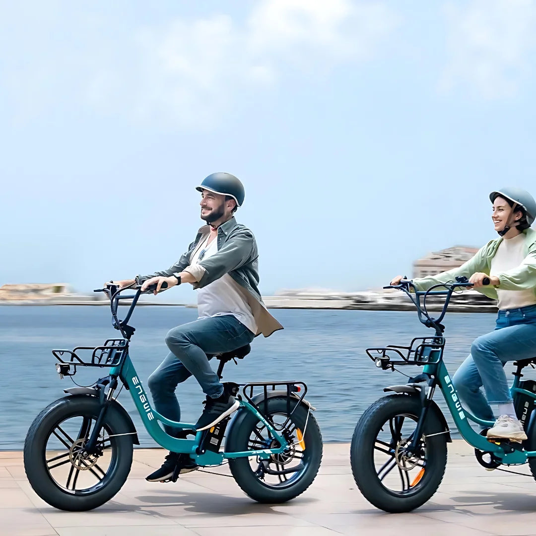 Electric bicycle Engwe L20 Boost – two riders by the water