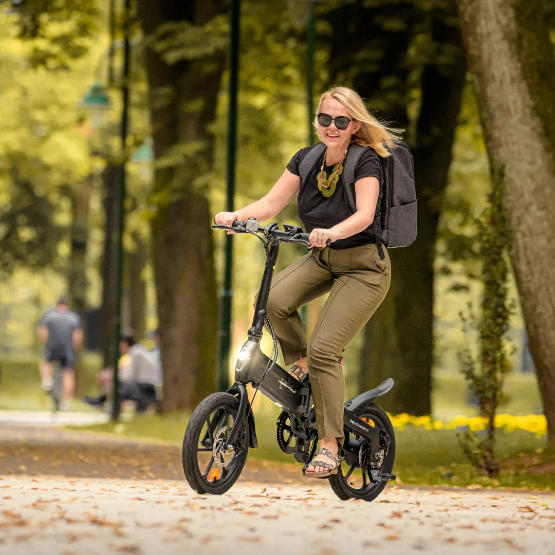 Electric Bike Ms Energy Urbanfold I6, a compact and stylish e-bike, perfect for urban commuting and leisure rides.
