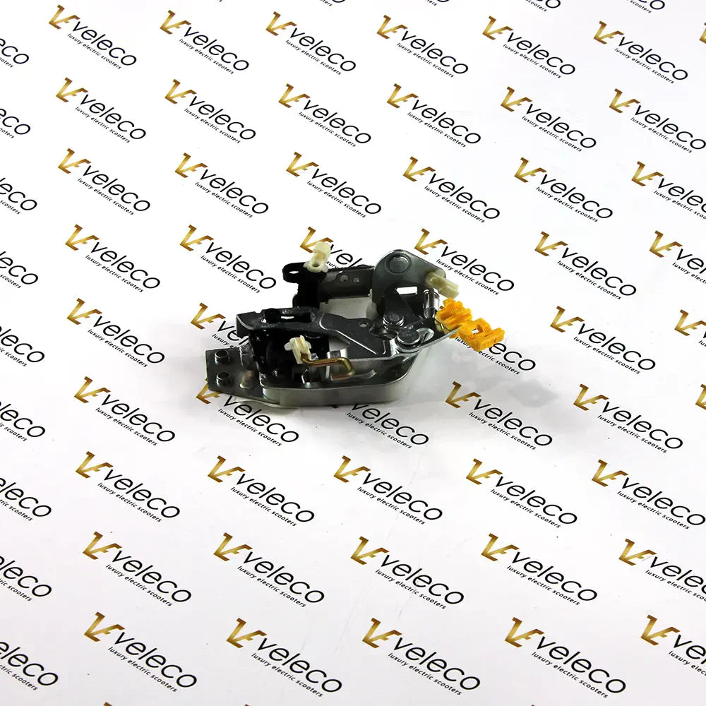 Left Lock for Veleco Advena – front view with yellow plastic