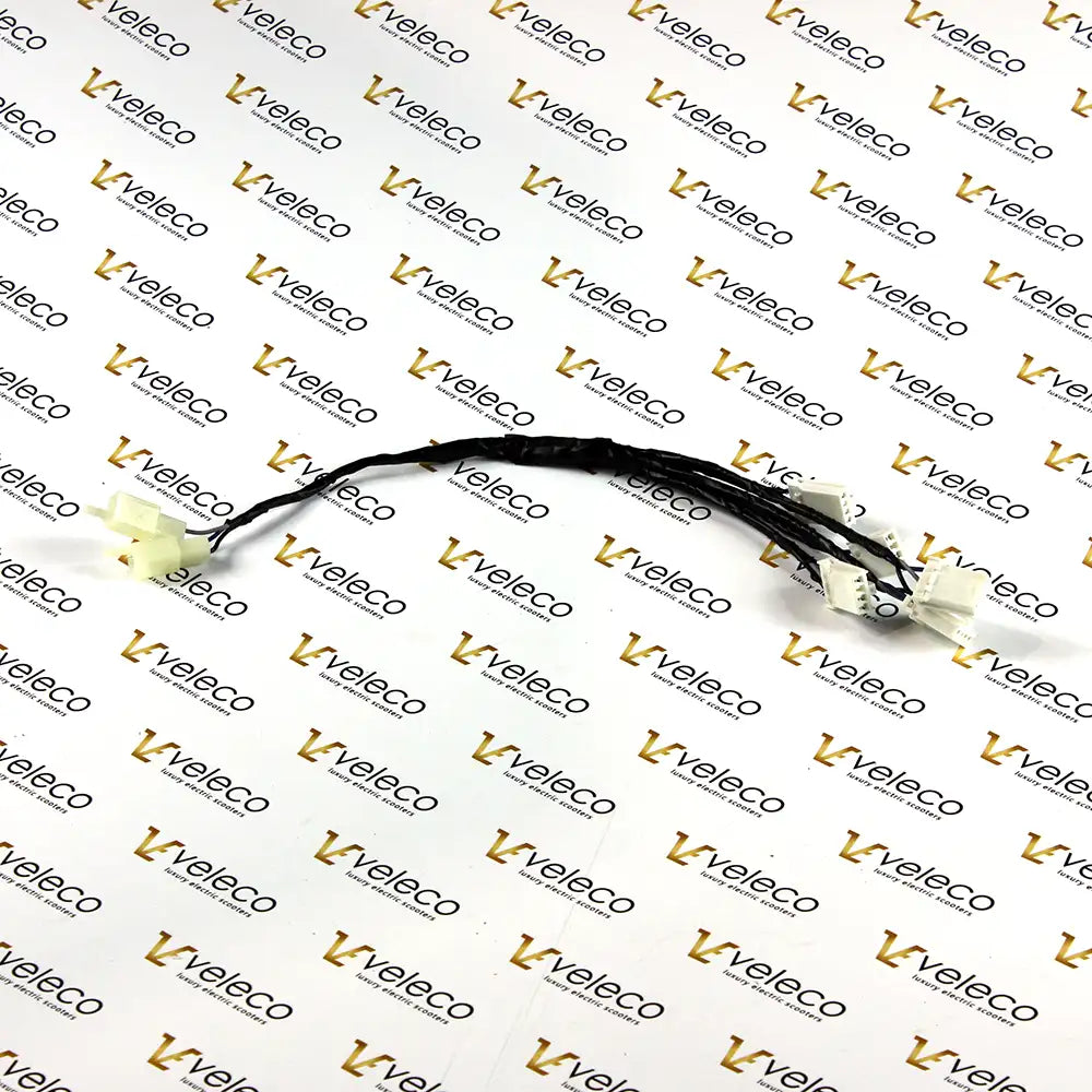 Veleco Advena right cockpit wiring harness – black wiring harness with white connectors