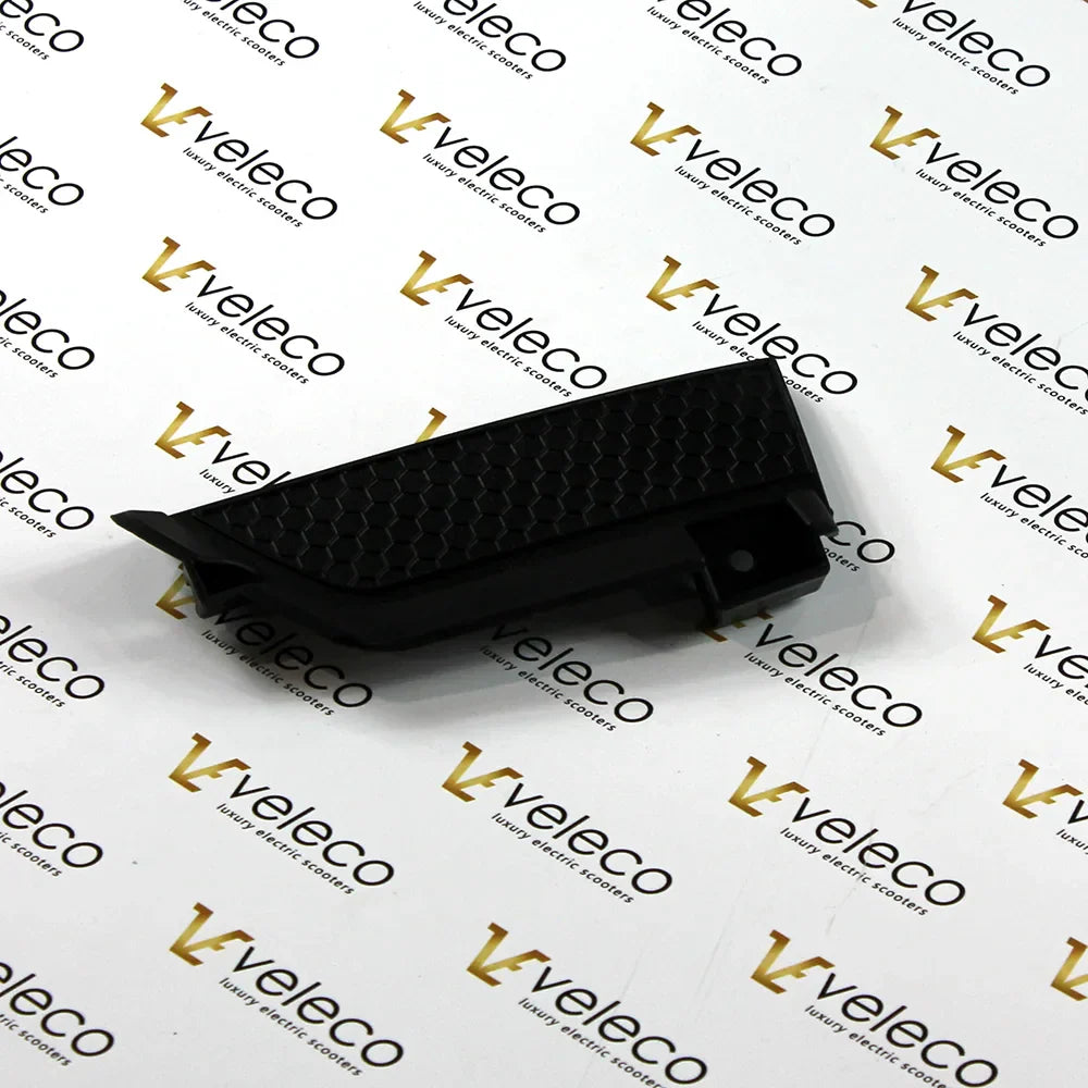 Decor for back left lamp for Veleco Gravis – black textured decor panel