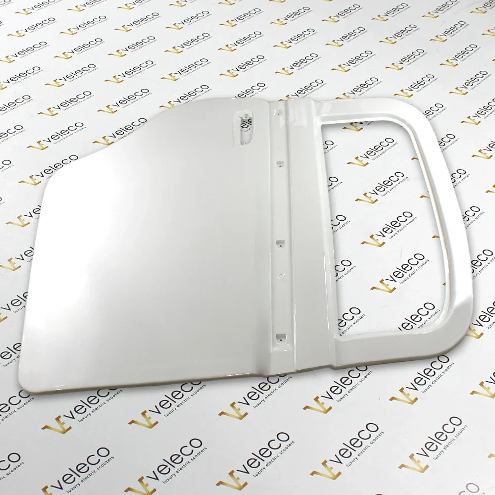 White Right Door for Veleco Advena – white plastic right door panel