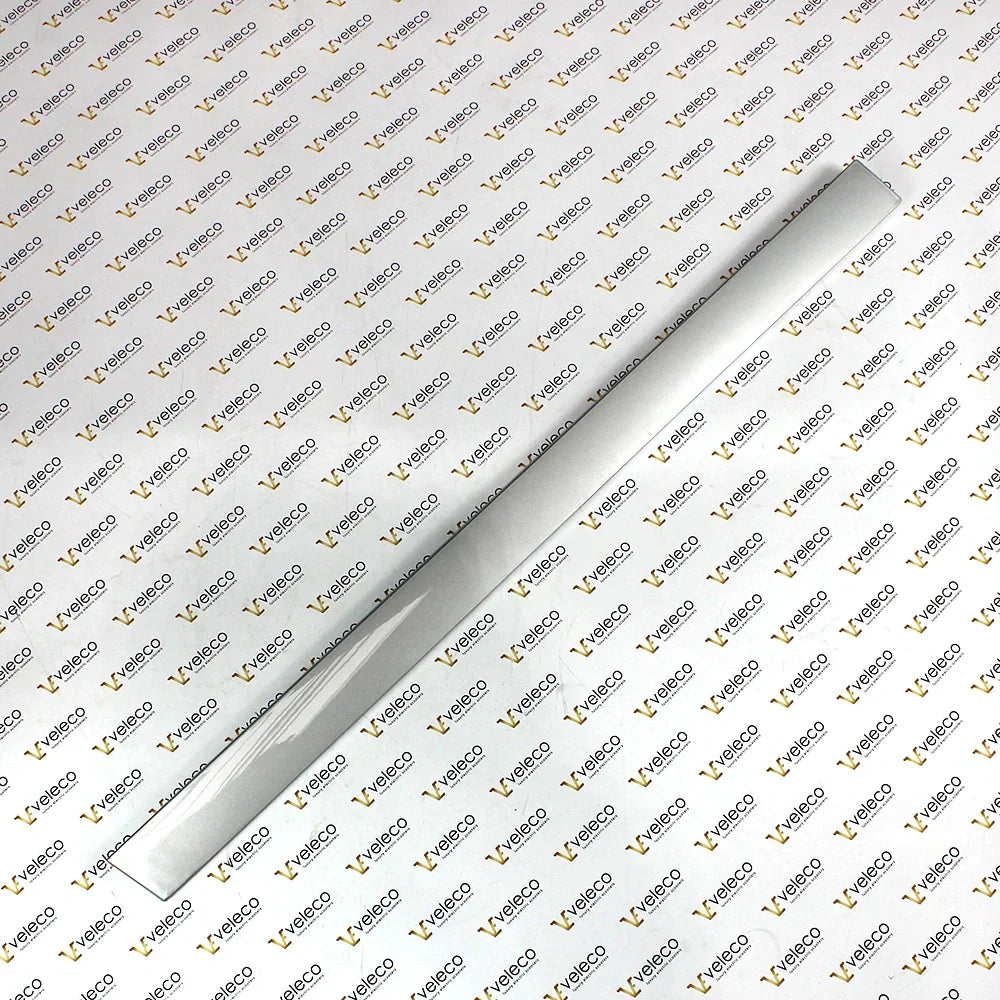 Silver right side trim Veleco Advena