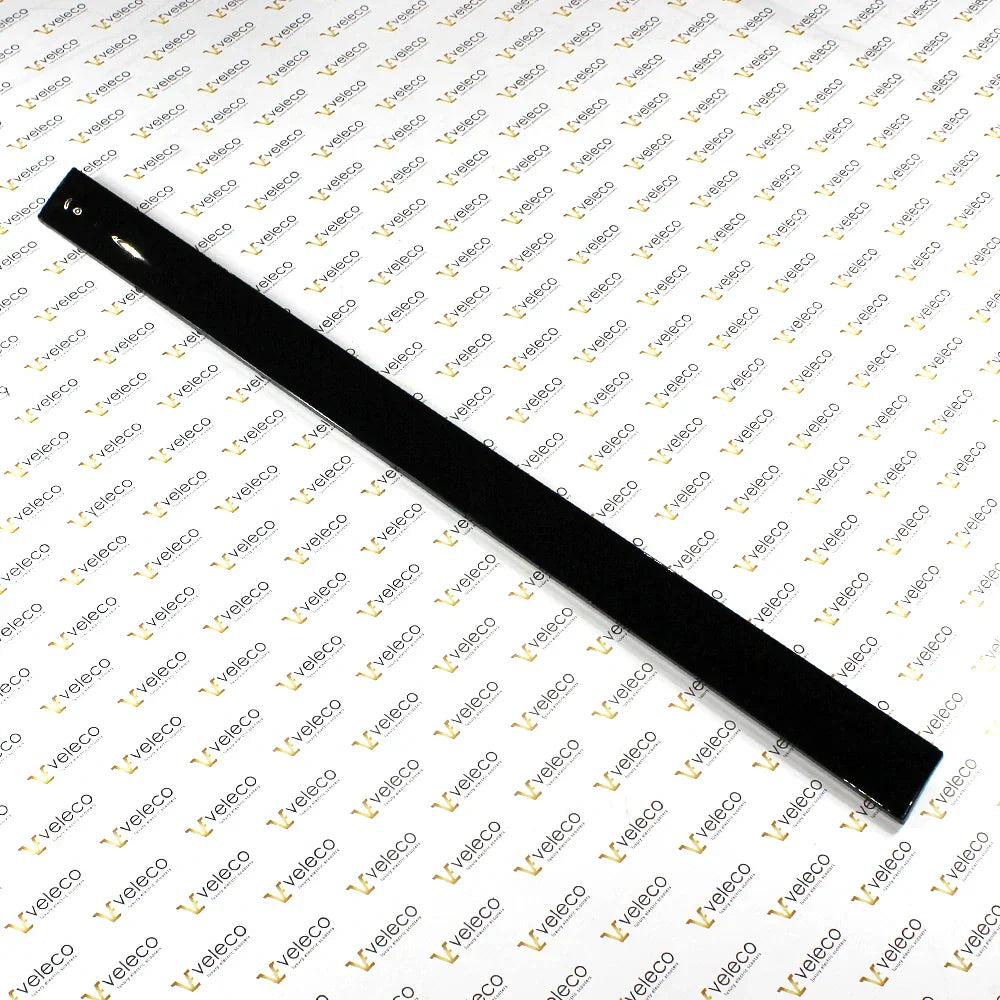 Black right side centre line strip for Veleco Advena – long black plastic strip