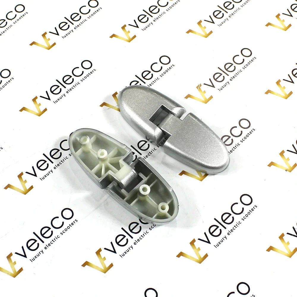 Hinges for the Silver Trunk Set for Veleco Cristal – two silver hinge covers