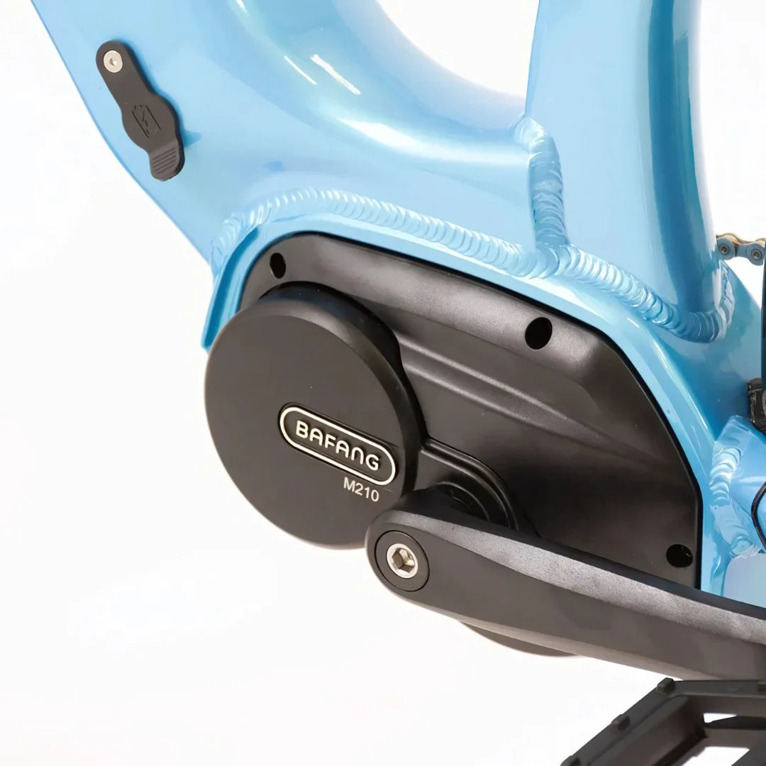 Electric bicycle Econo Mare City EEC4LK – pedal and motor close-up