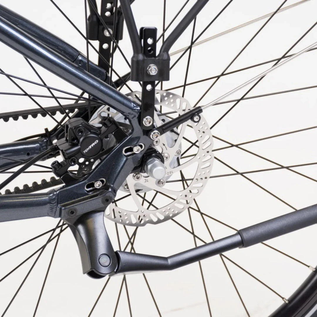 Electric Bike Econo Mare City Eecalk Auto, close-up of rear disc brake and frame components, sleek design.