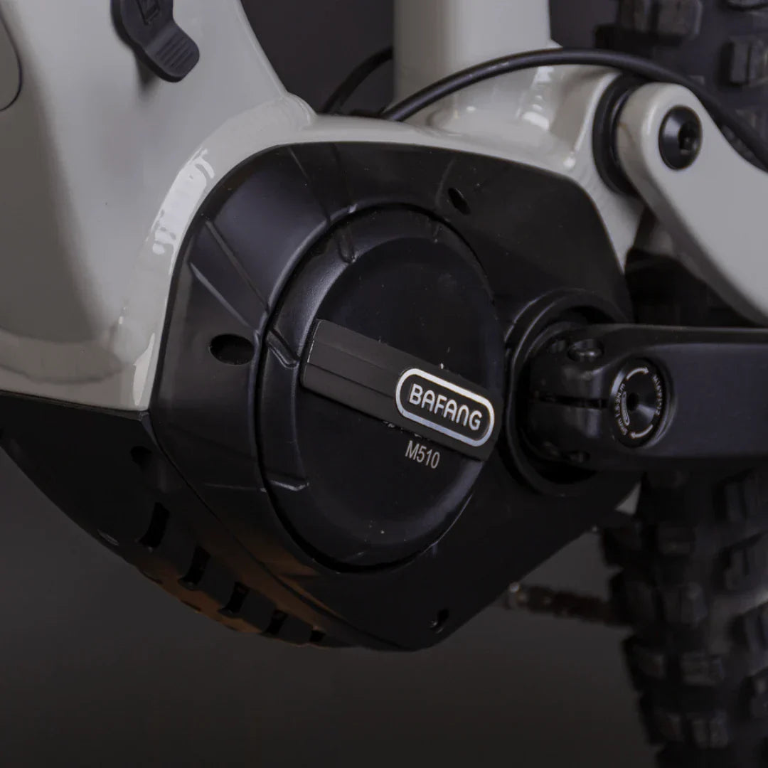 Electric bicycle ECONO Pantera C8 140 – mid-drive motor detail, Bafang M510