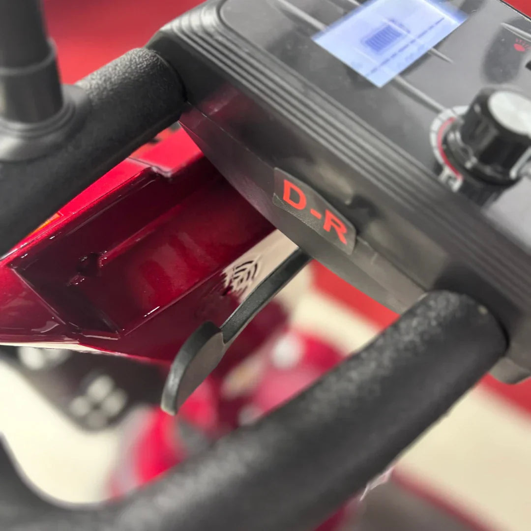 ECO Speed Senior – drive and reverse selector close-up