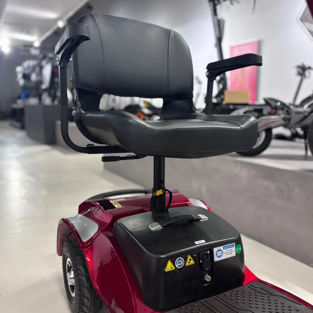 ECO Speed Senior – rear three-quarter view