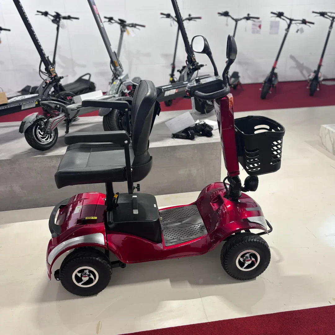 ECO Speed Senior – side view, red colour, showroom setting