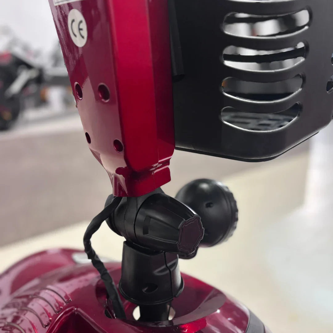 ECO Speed Senior – front basket mounting detail