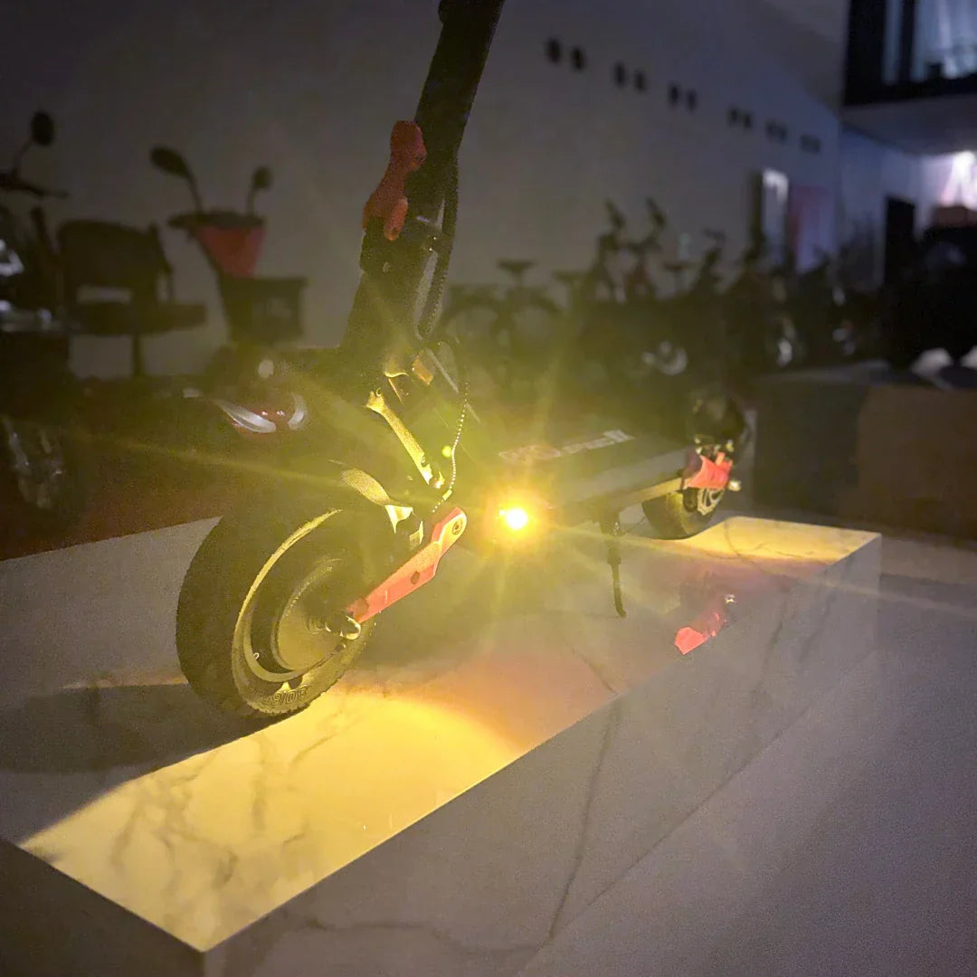 Electric scooter ECO Speed 9X – front headlight illuminated at night