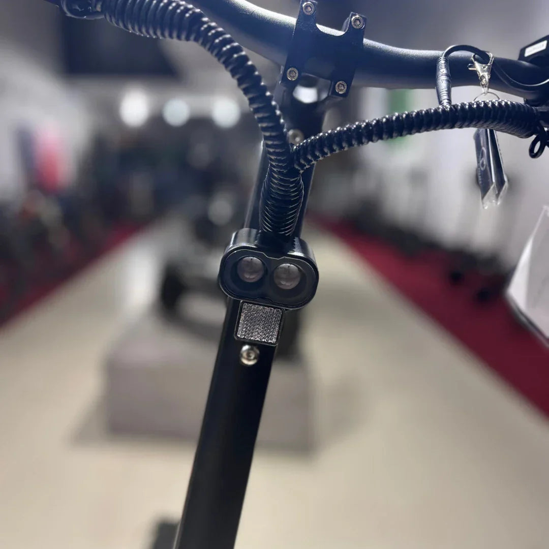 Electric scooter ECO Speed 9X – front lights and handlebar stem