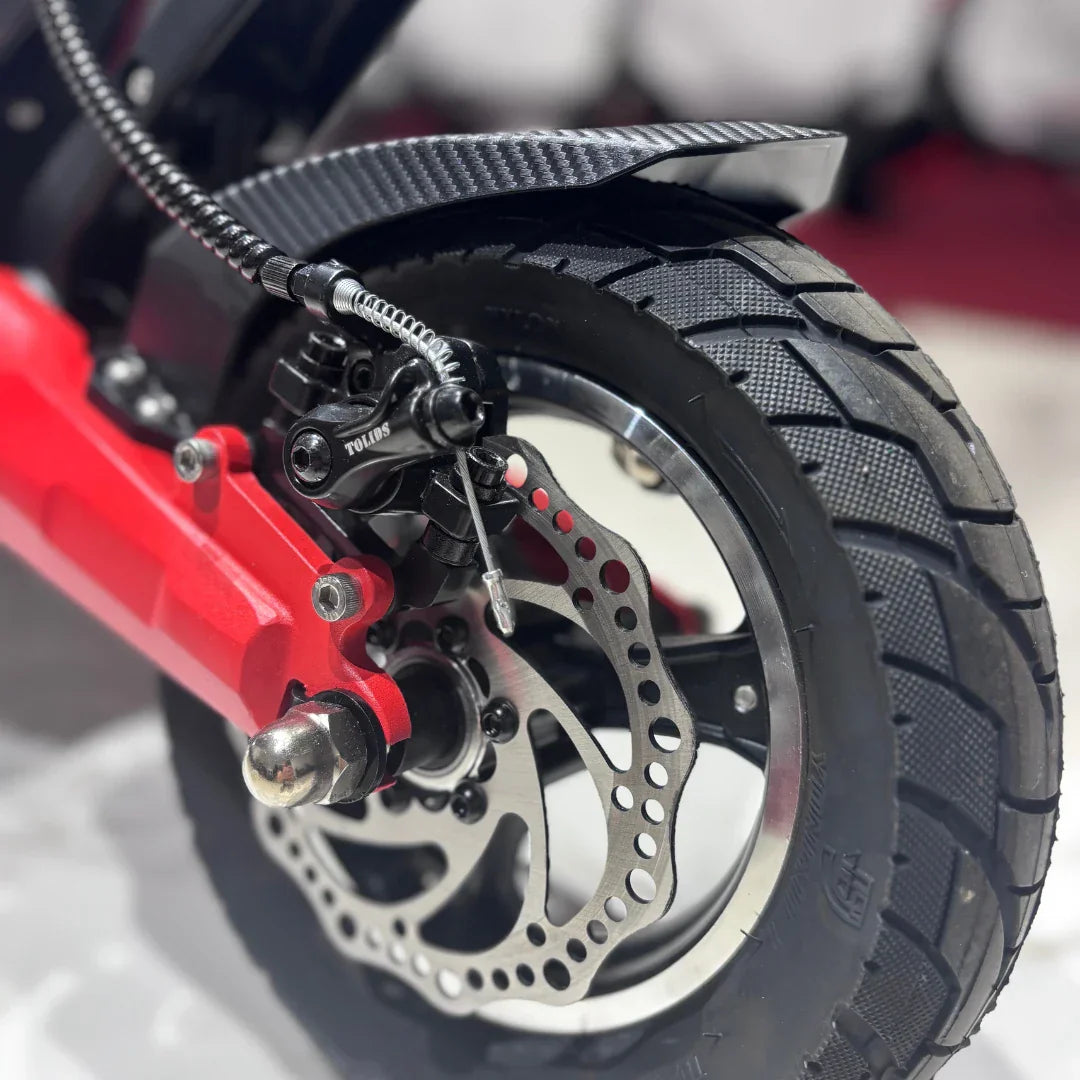 Electric scooter ECO Speed 9 – rear wheel, disc brake, and tire tread