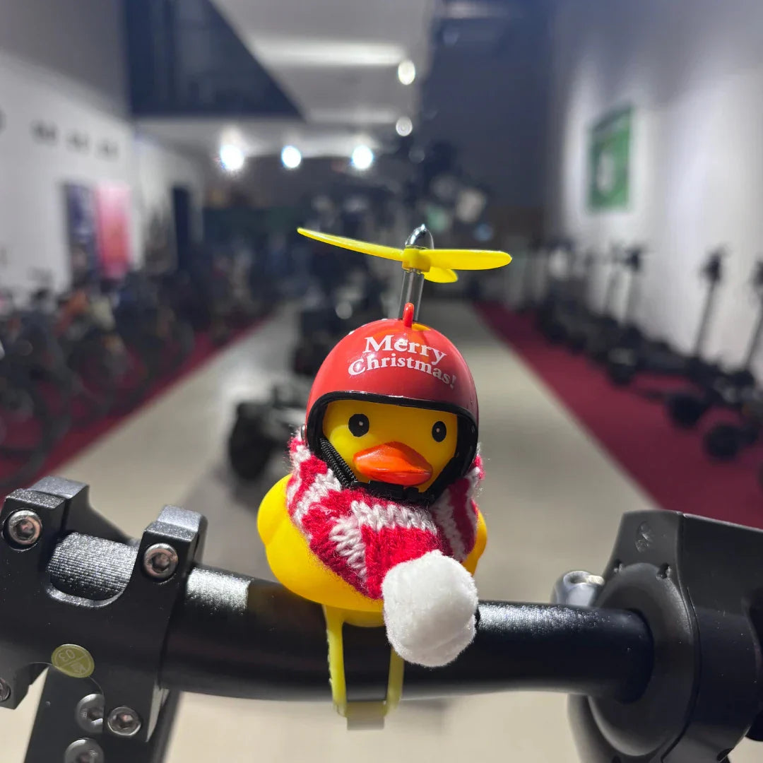 Electric scooter ECO Speed 9 – rubber duck accessory on handlebar
