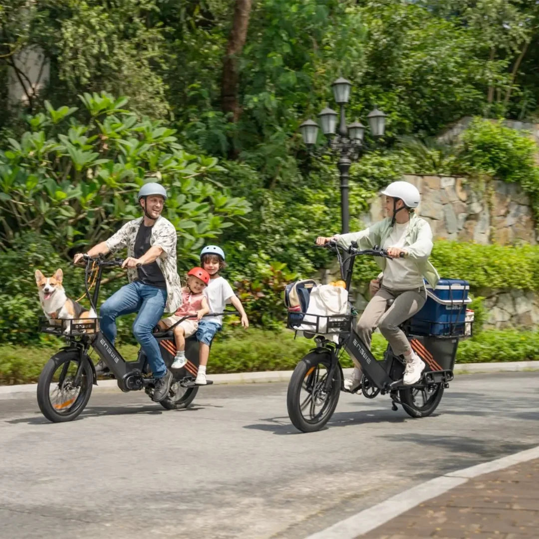 Electric Bike Engwe Le20, perfect for family rides, featuring spacious baskets and kid-friendly design.