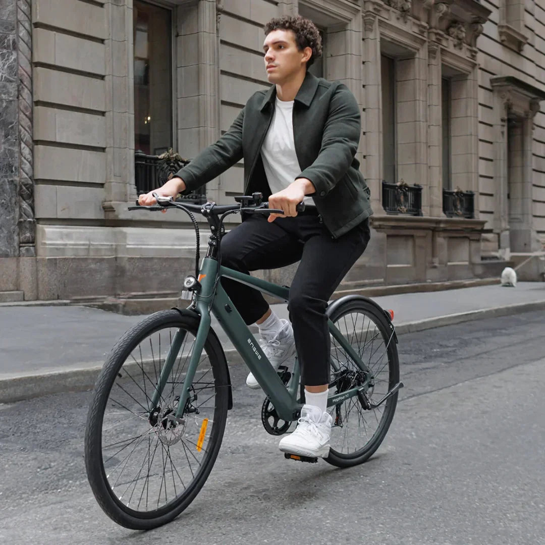 Electric bicycle Engwe MapFour N1 AIR – man riding on city street