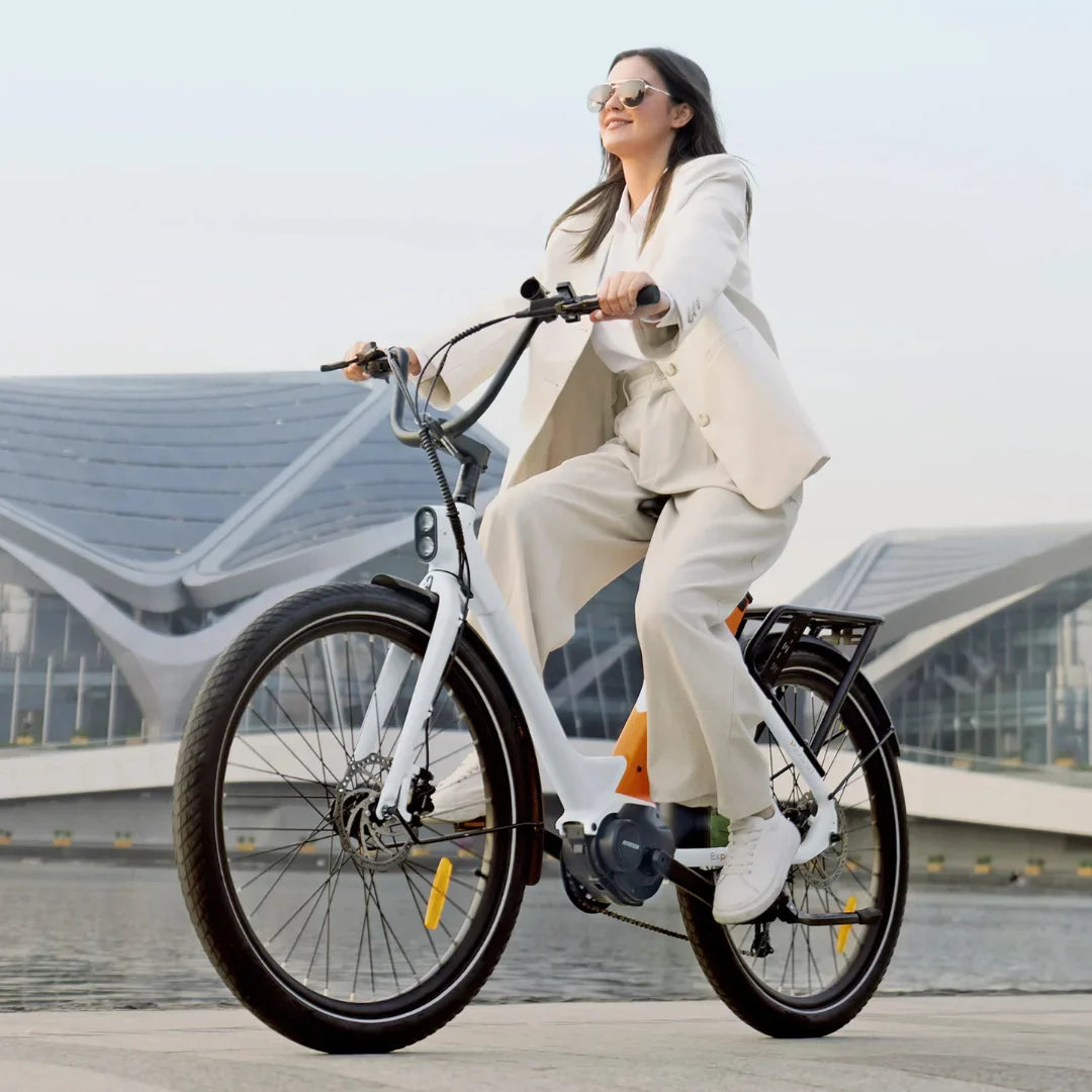 Electric Bike Engwe P275 St features a sleek design with a female rider in stylish attire, perfect for urban commuting.