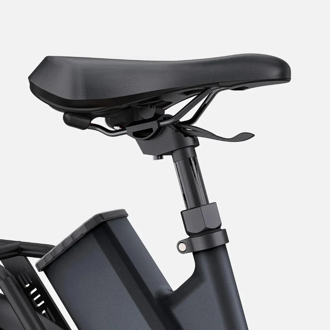 Electric bicycle Engwe P275 ST – seat and seatpost close-up