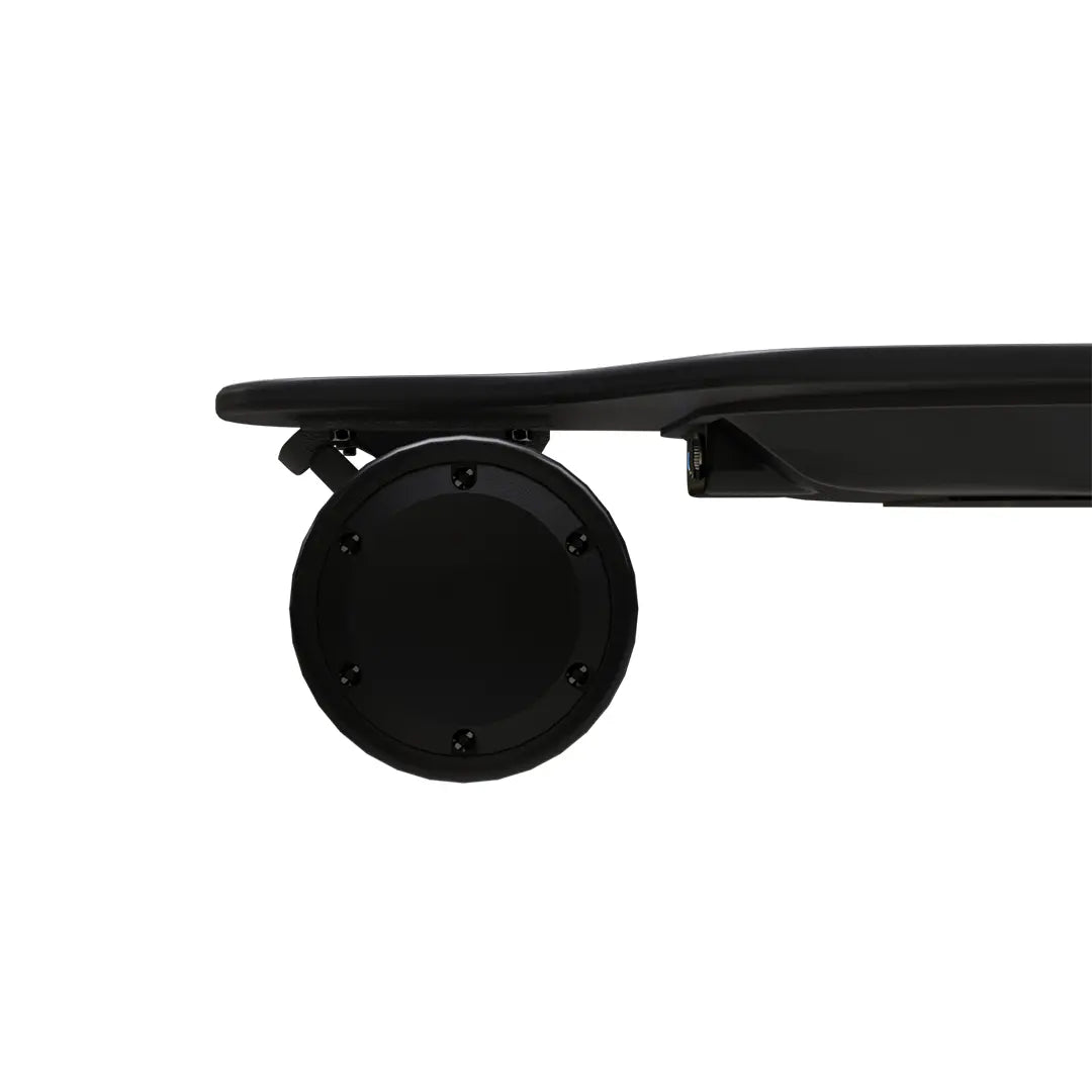 Electric Skateboard Dila Pro features a sleek design and robust rear wheel motor for high performance.