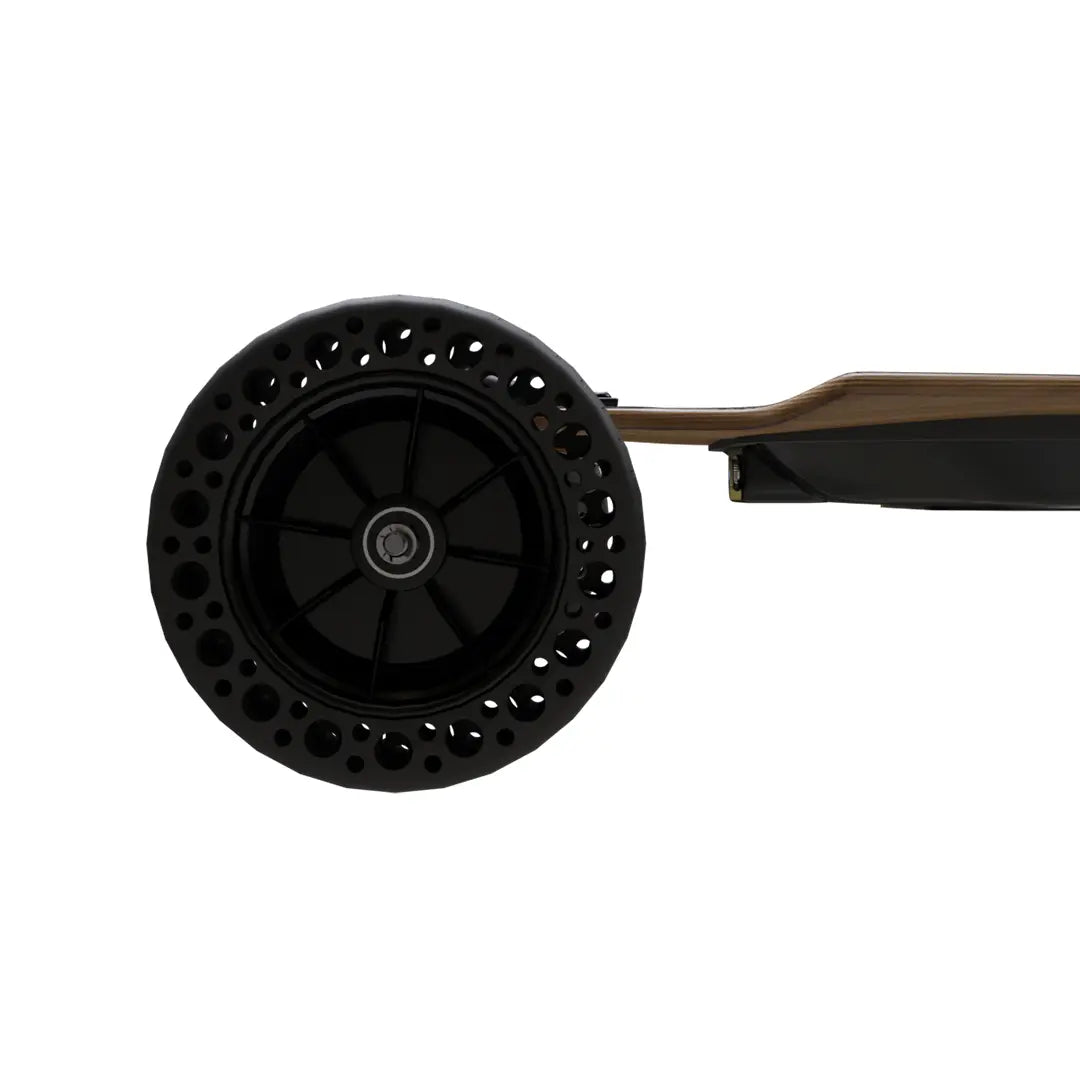 Electric Skateboard Dila Off features a unique, stylish wheel design and a sleek wooden deck.