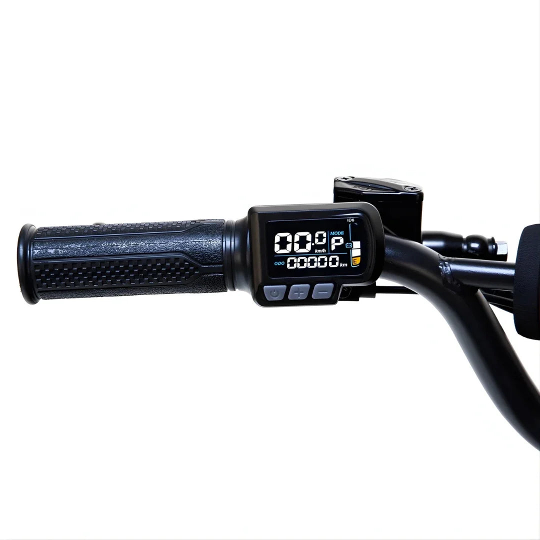 KuKirin X1 – close-up van stuurscherm en handvat