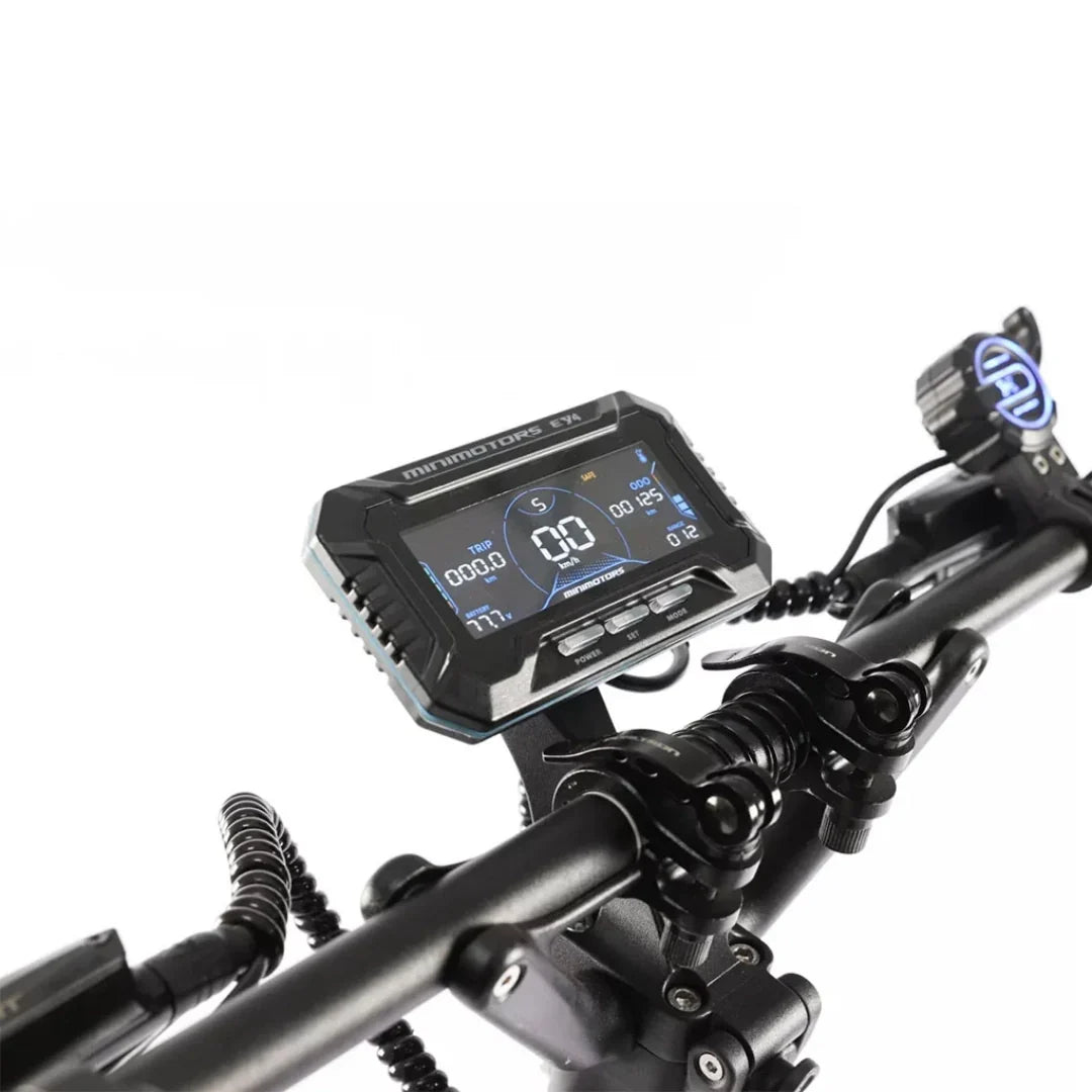 Electric scooter Dualtron Ultra 2 Upgrade – dashboard and handlebar close-up