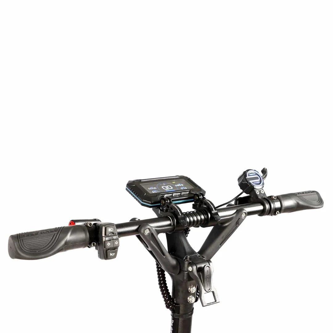 Electric scooter Dualtron Spider MAX – handlebar and display close-up