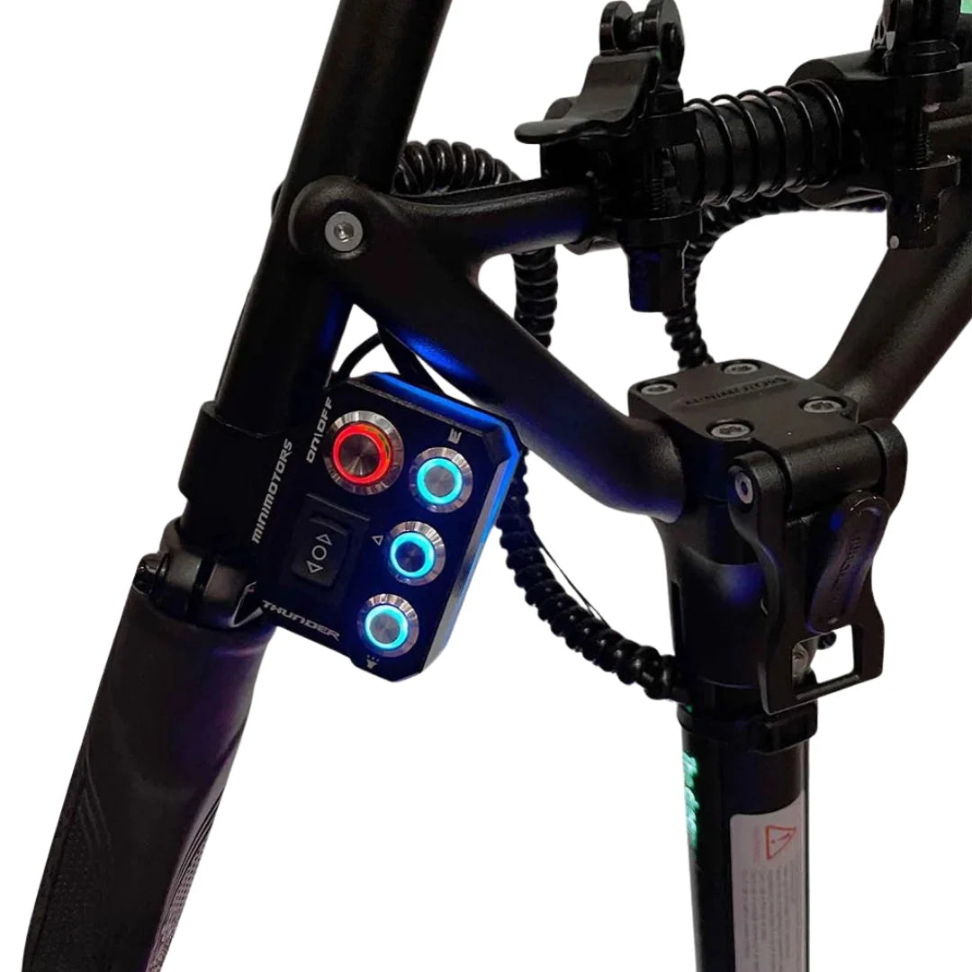 Electric scooter Dualtron Thunder 2 – handlebar controls close-up
