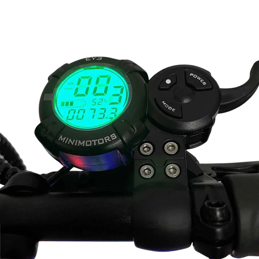 Electric scooter Dualtron Thunder 2 – dashboard display and controls close-up