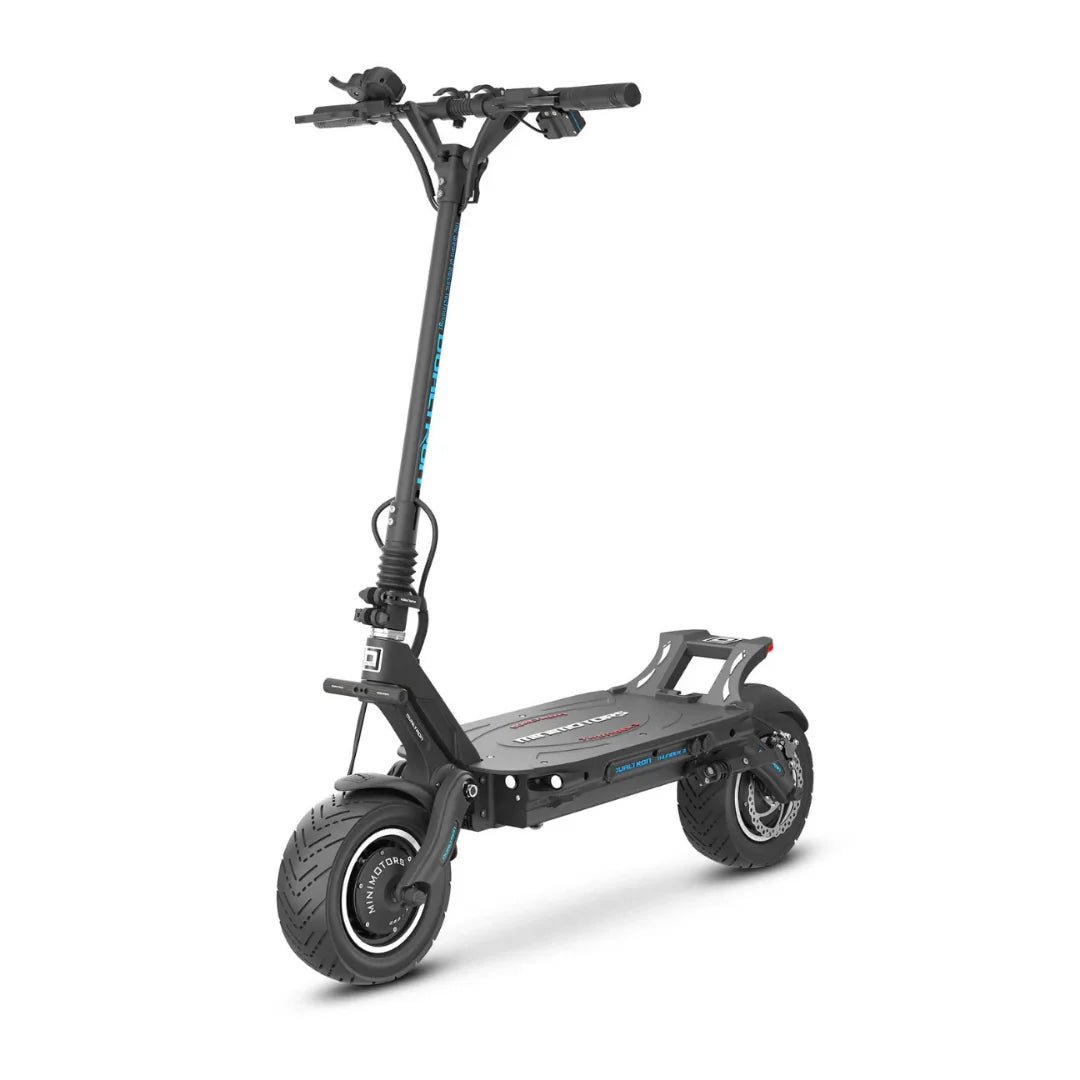 Widok z przodu pod kątem hulajnogi elektrycznej Dualtron Thunder 2