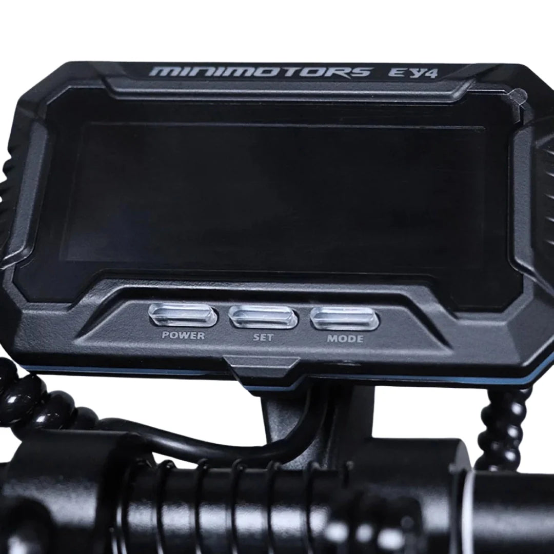 Electric scooter Dualtron Thunder 3 – dashboard display close-up