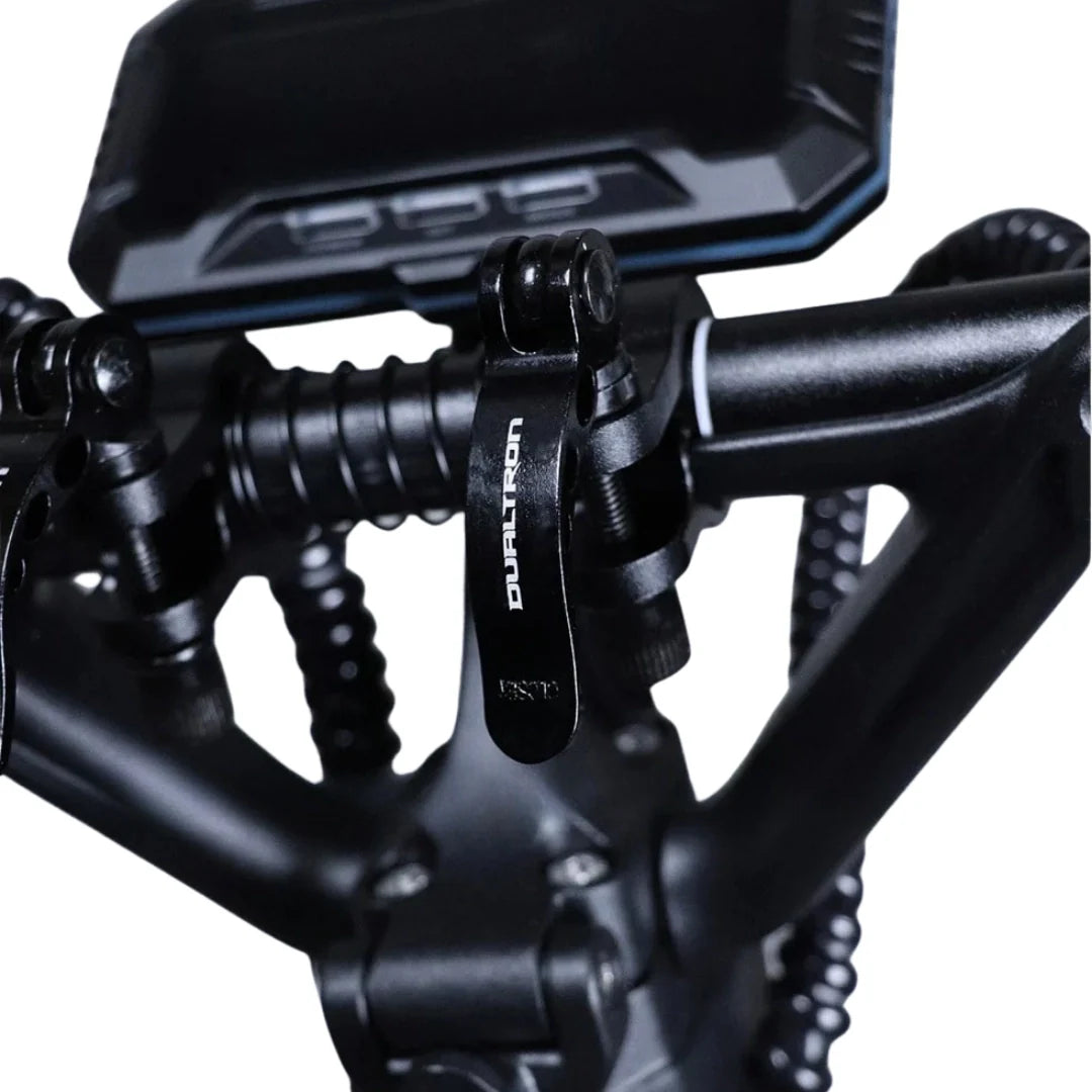 Electric scooter Dualtron Thunder 3 – handlebar stem clamp detail