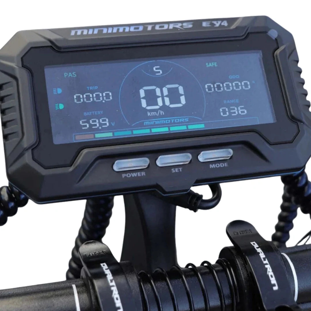 Electric scooter Dualtron Victor Limited – dashboard display close-up