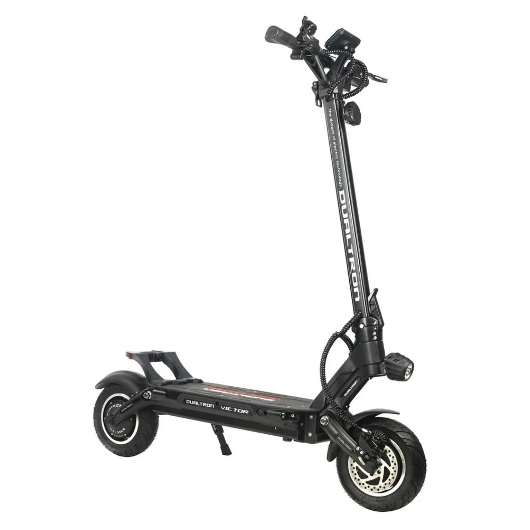 Electric scooter Dualtron Victor Limited – front left three-quarter view