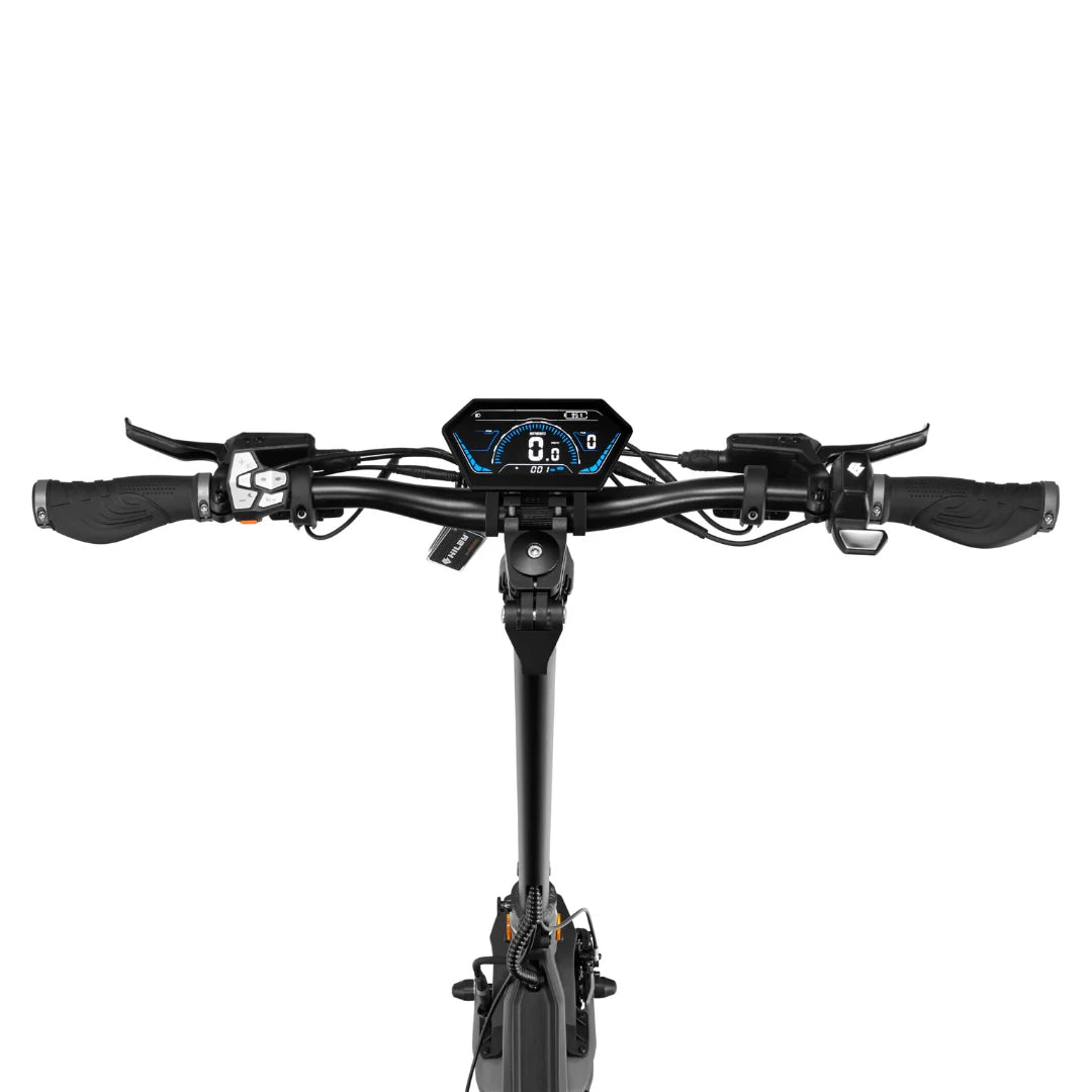 Electric scooter Hiley Tiger 10 V5 – dashboard and handlebar close-up
