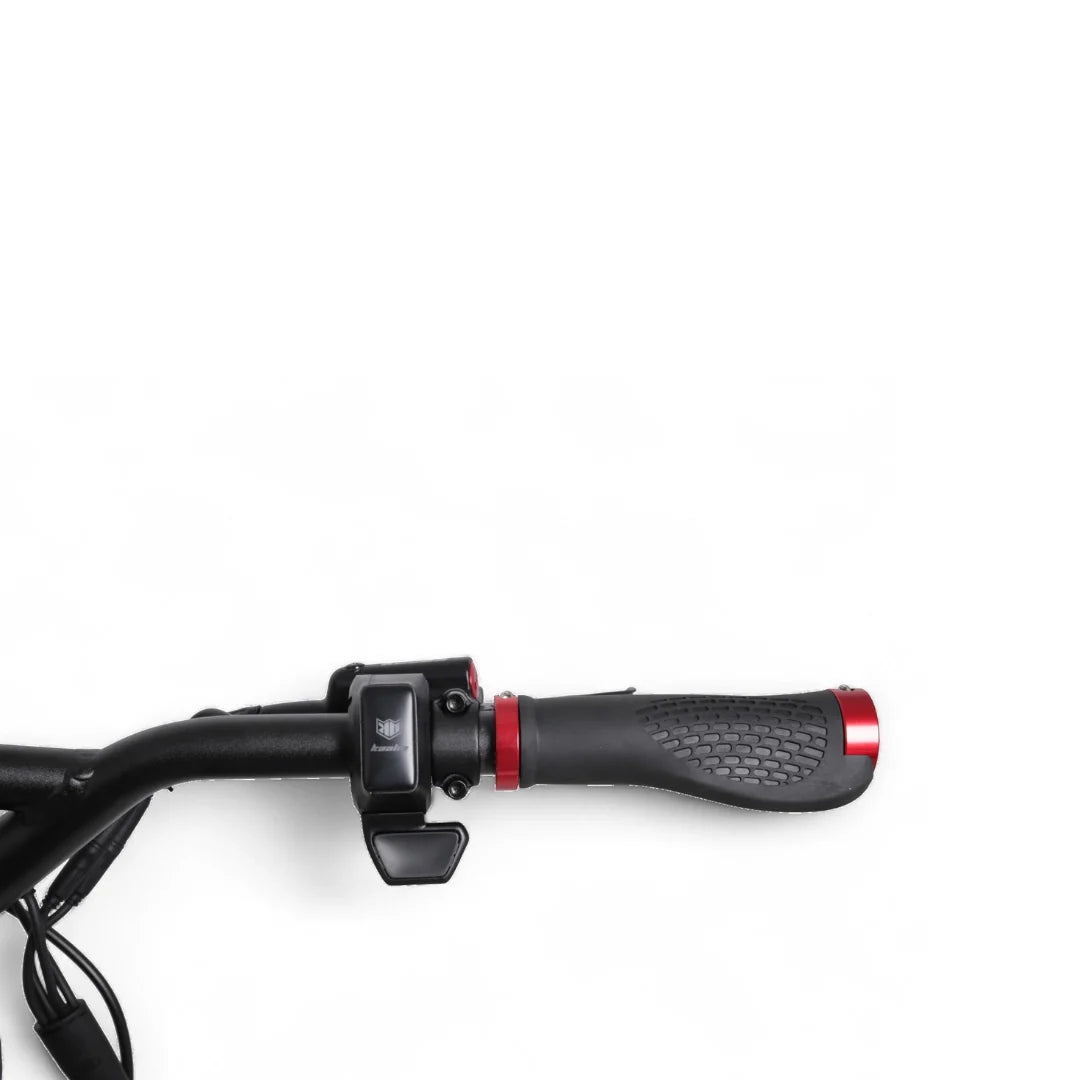 Electric scooter Kaabo Wolf Warrior 11 MAX – right handlebar controls and grip