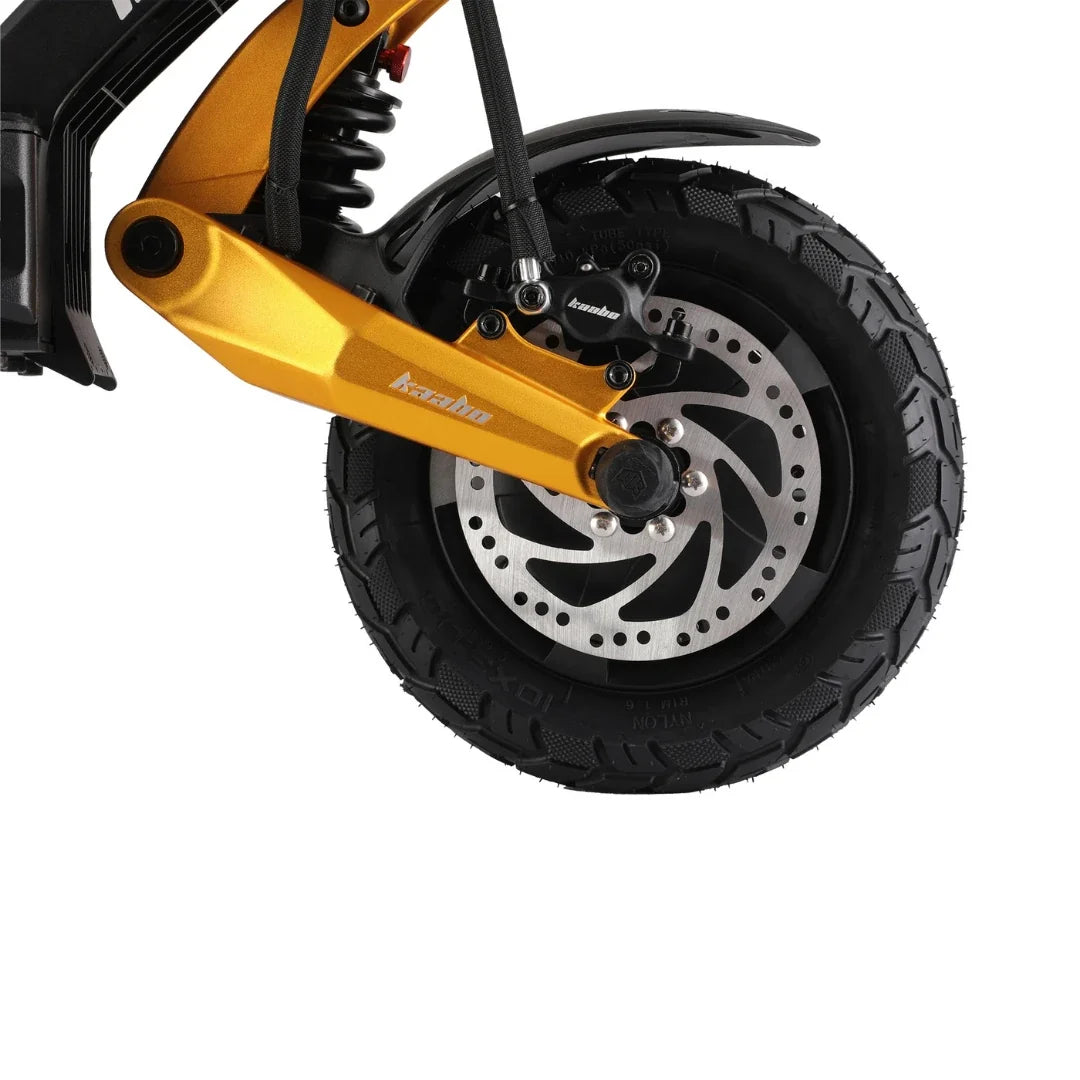 Electric scooter Kaabo Mantis King GT – front wheel, suspension, and disc brake