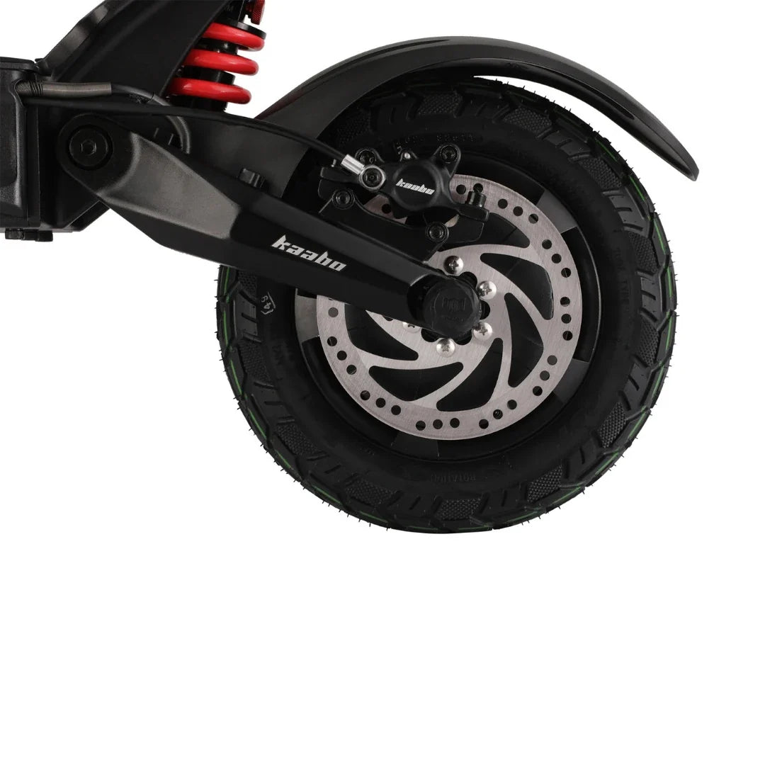 Electric scooter Kaabo Mantis King GT – rear wheel, disc brake, and suspension