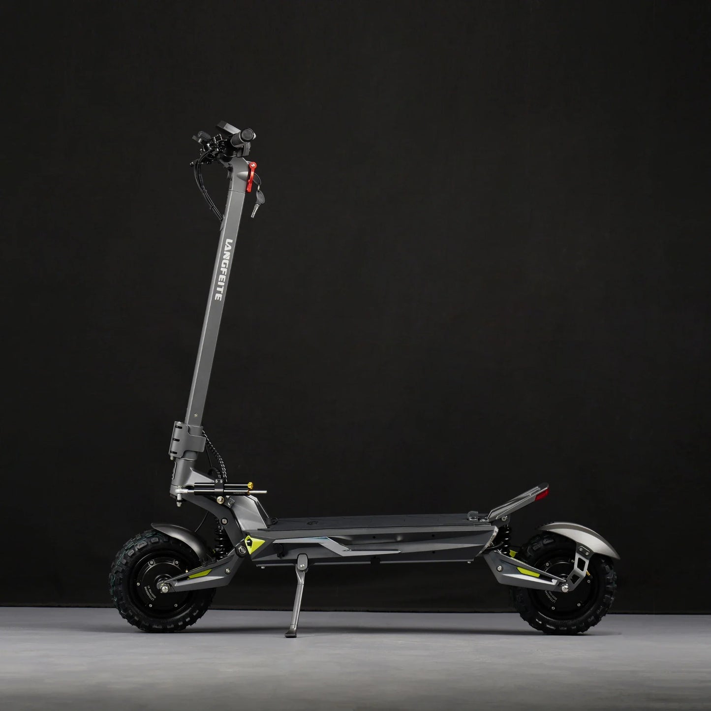 Electric scooter Langfeite C1 2026 – side view against dark background