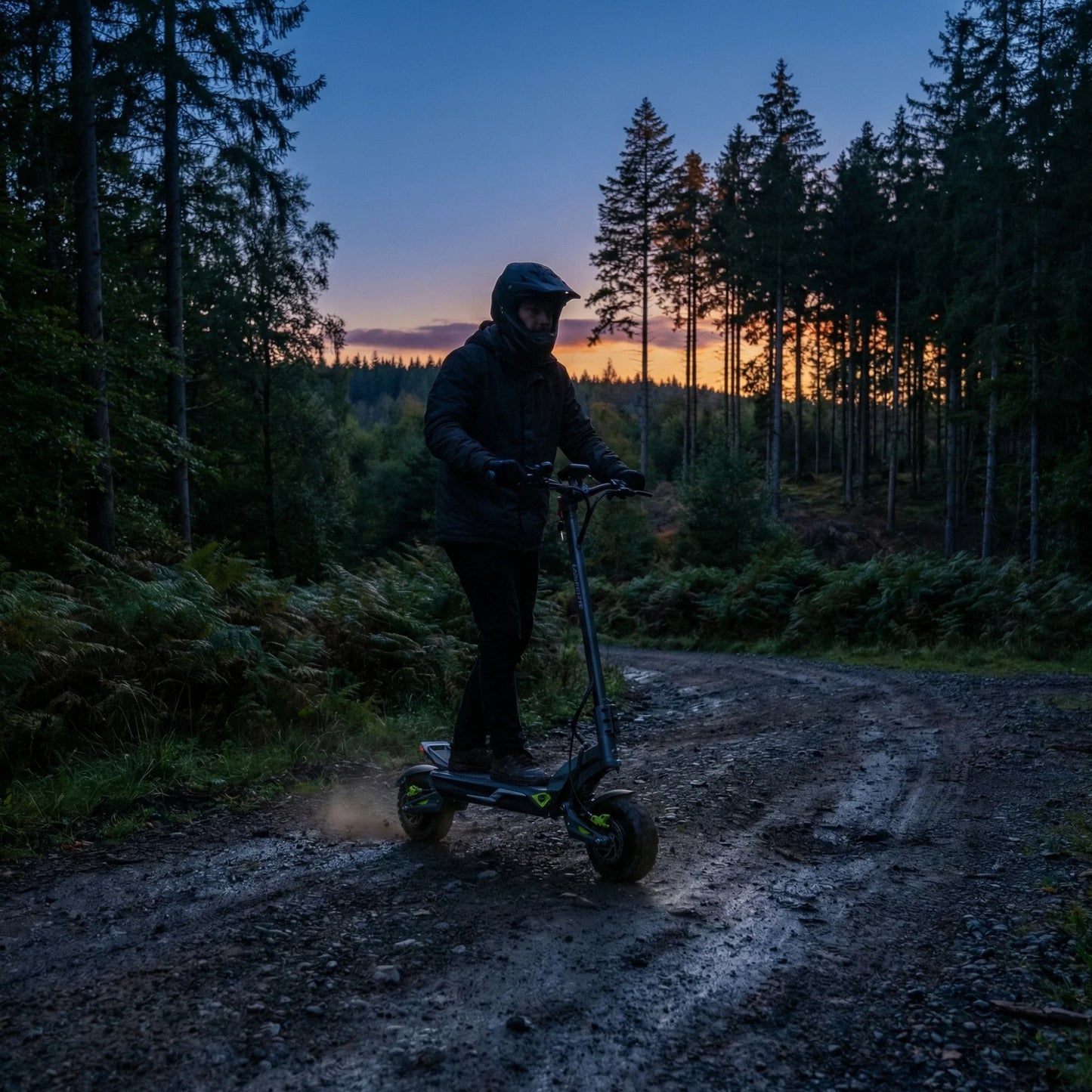 Electric scooter Langfeite C1 2026 – rider on dirt path at dusk