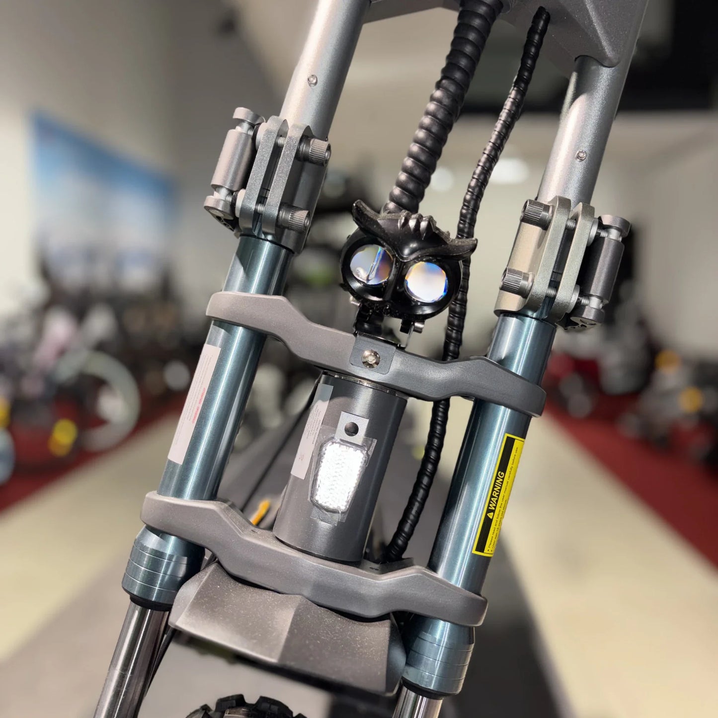Electric scooter Langfeite H1 2026 – front suspension and headlight close-up