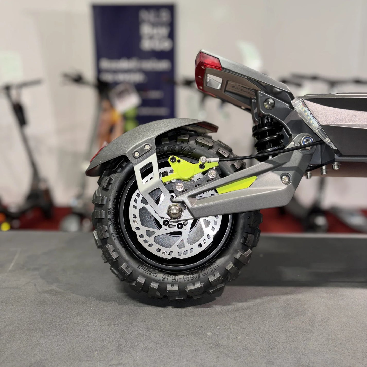 Electric scooter Langfeite H1 2026 – rear wheel and disc brake close-up