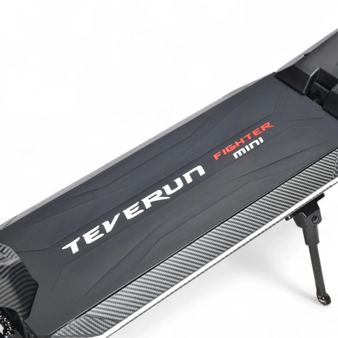 Electric scooter Teverun Fighter Mini PRO 2026 – deck and kickstand close-up