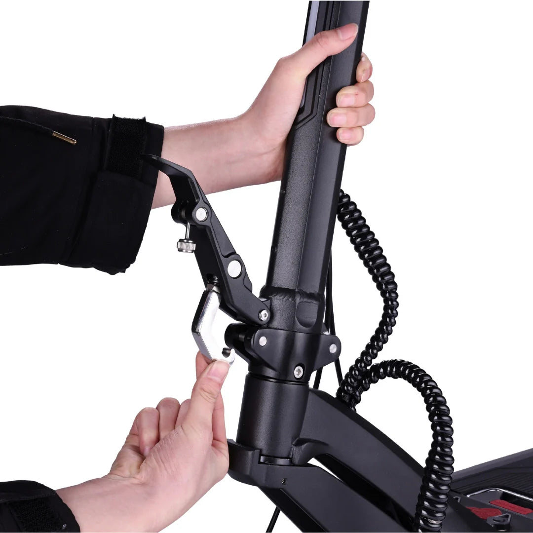 Electric scooter VSETT 10 APEX – hands operating stem folding mechanism