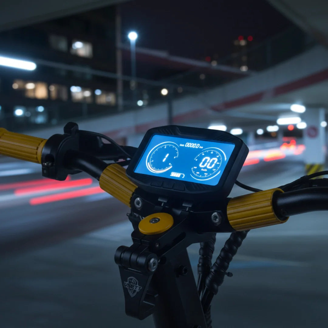 Electric scooter VSETT 10+ Super – dashboard display at night