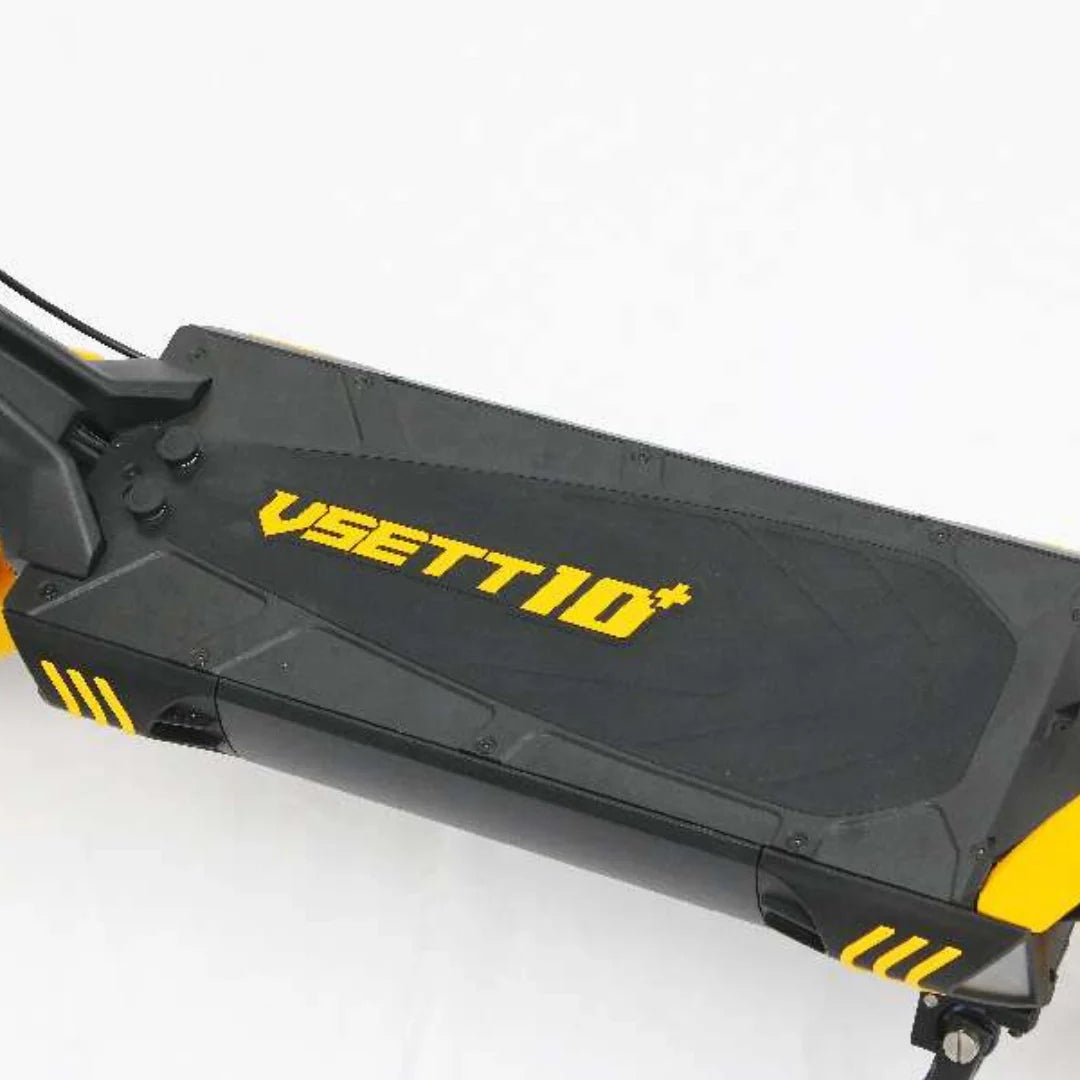 Electric scooter VSETT 10+ Super – deck with VSETT 10+ logo