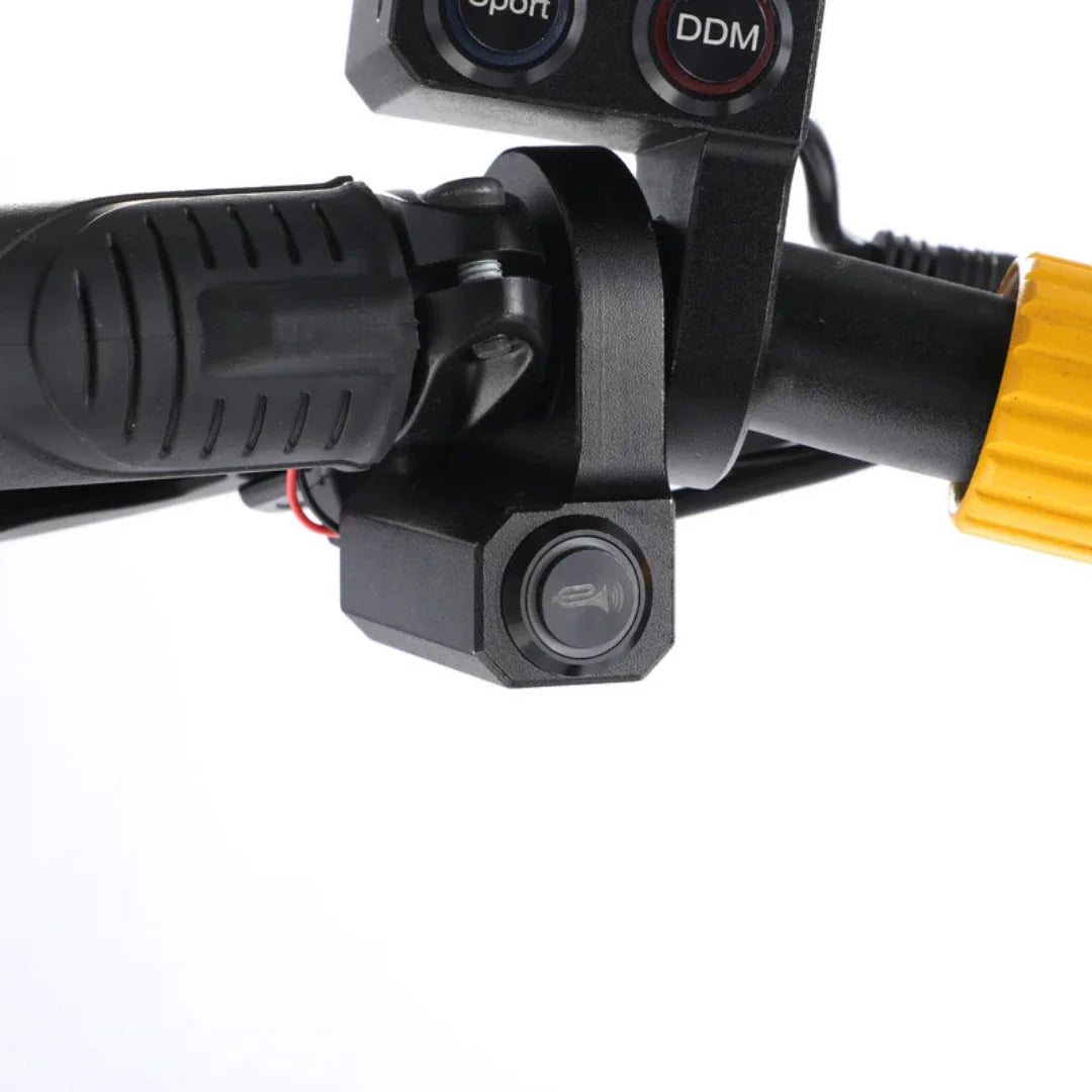 Electric scooter VSETT 10+ Super – left handlebar controls and horn button