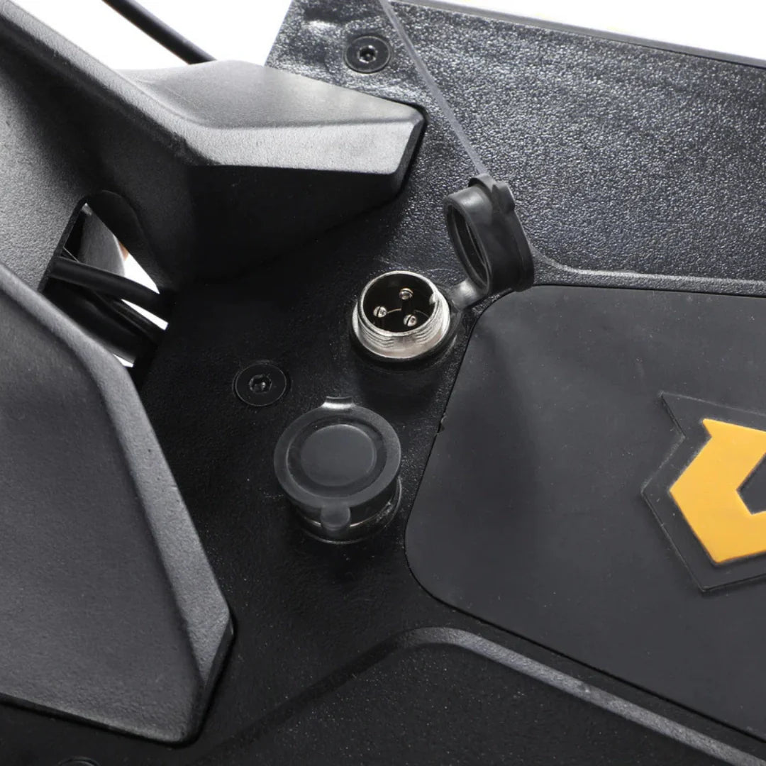 Electric scooter VSETT 10+ Super – charging ports with rubber covers